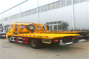 遵化市附近拖车救援搭电